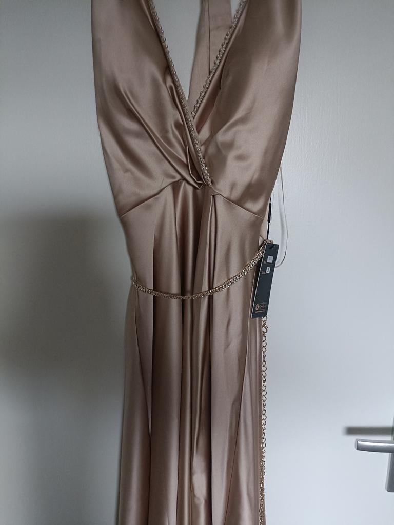 Elegante Satijnen Galajurk - Nieuw met label, Beige, Nieuw, Onbekend, Onder de knie