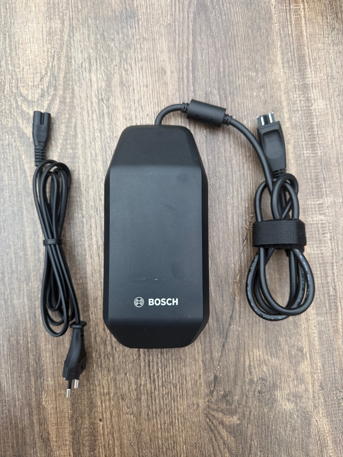 Bosch Smart Acculader BPC3400 4A - Zo goed als nieuw, Fietsen en Brommers, Ophalen of Verzenden, Zo goed als nieuw, Elektrische fiets