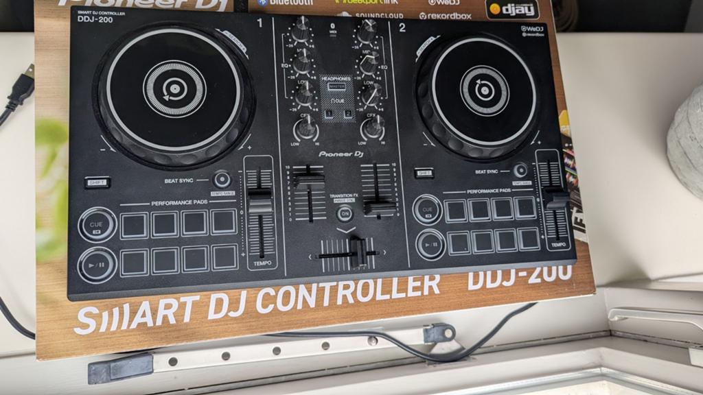 Pioneer DJ DDJ-200 Smart DJ Controller, Muziek en Instrumenten, Dj-sets en Draaitafels, Ophalen of Verzenden, Zo goed als nieuw