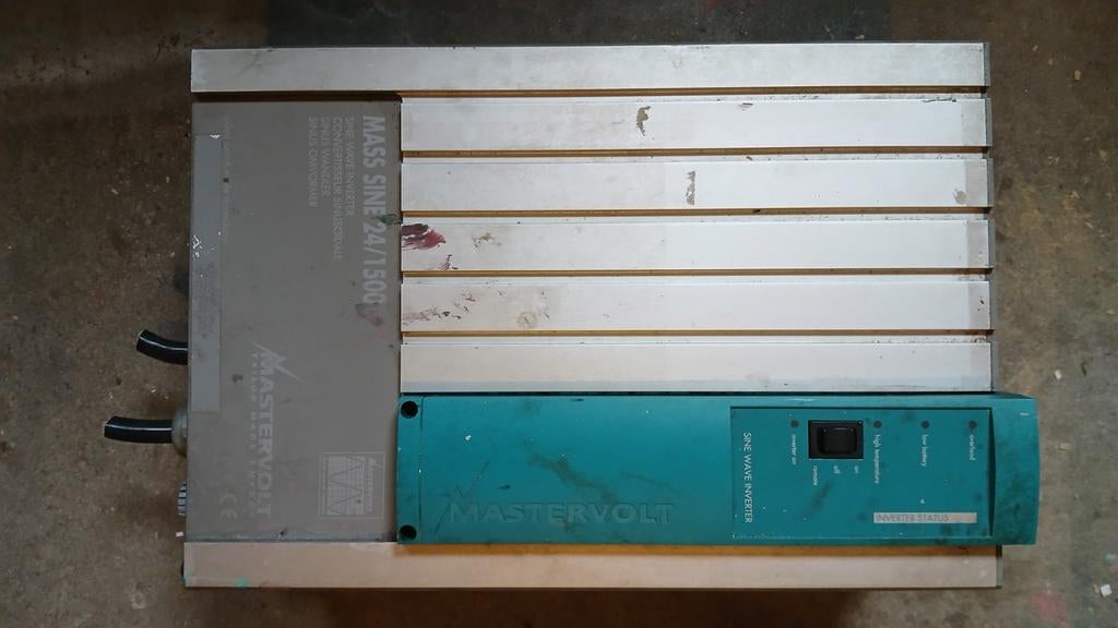 Omvormer mastervolt 24V 1500W, Ophalen of Verzenden, Gebruikt, Motor en Techniek, Zeilboot of Motorboot