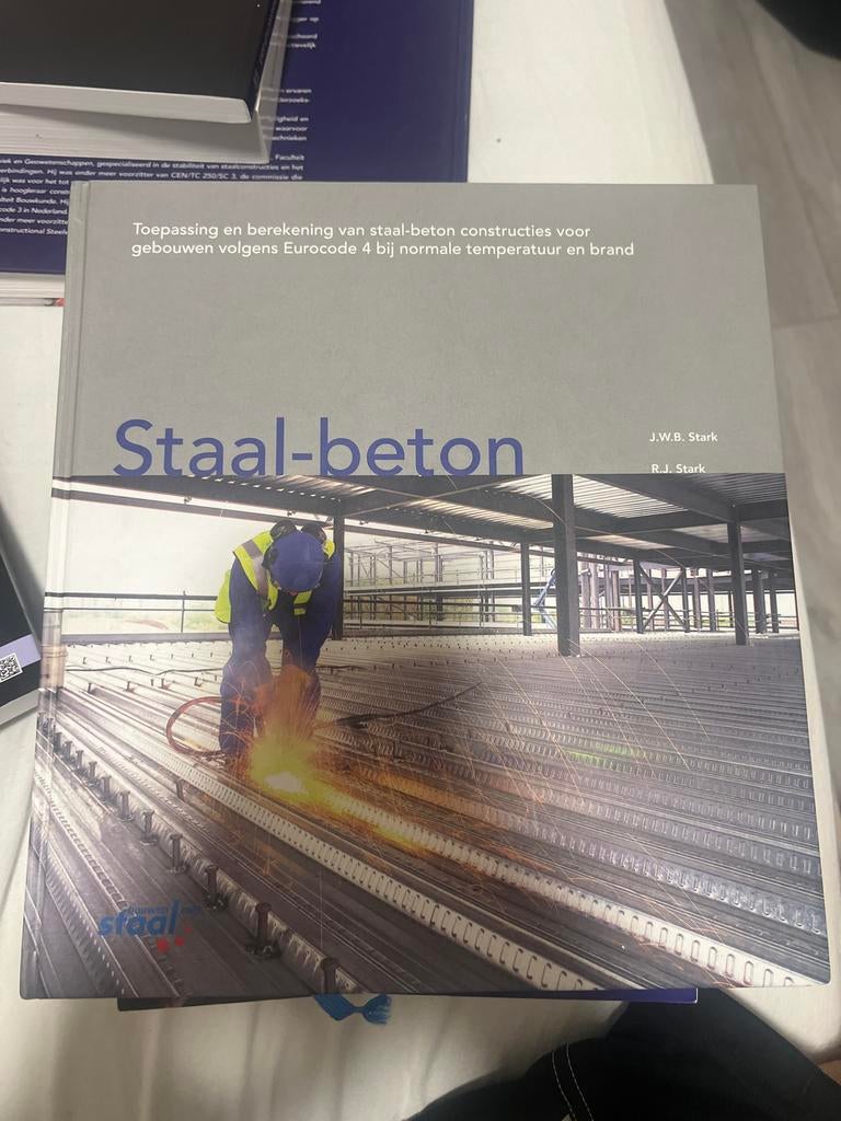 R.J. Stark - Staal-beton, Boeken, Techniek, Zo goed als nieuw, Bouwkunde, Ophalen of Verzenden