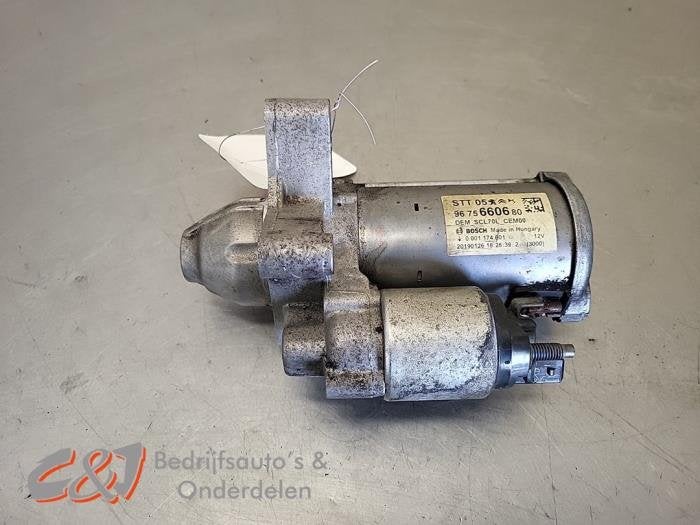 Startmotor van een Opel Combo