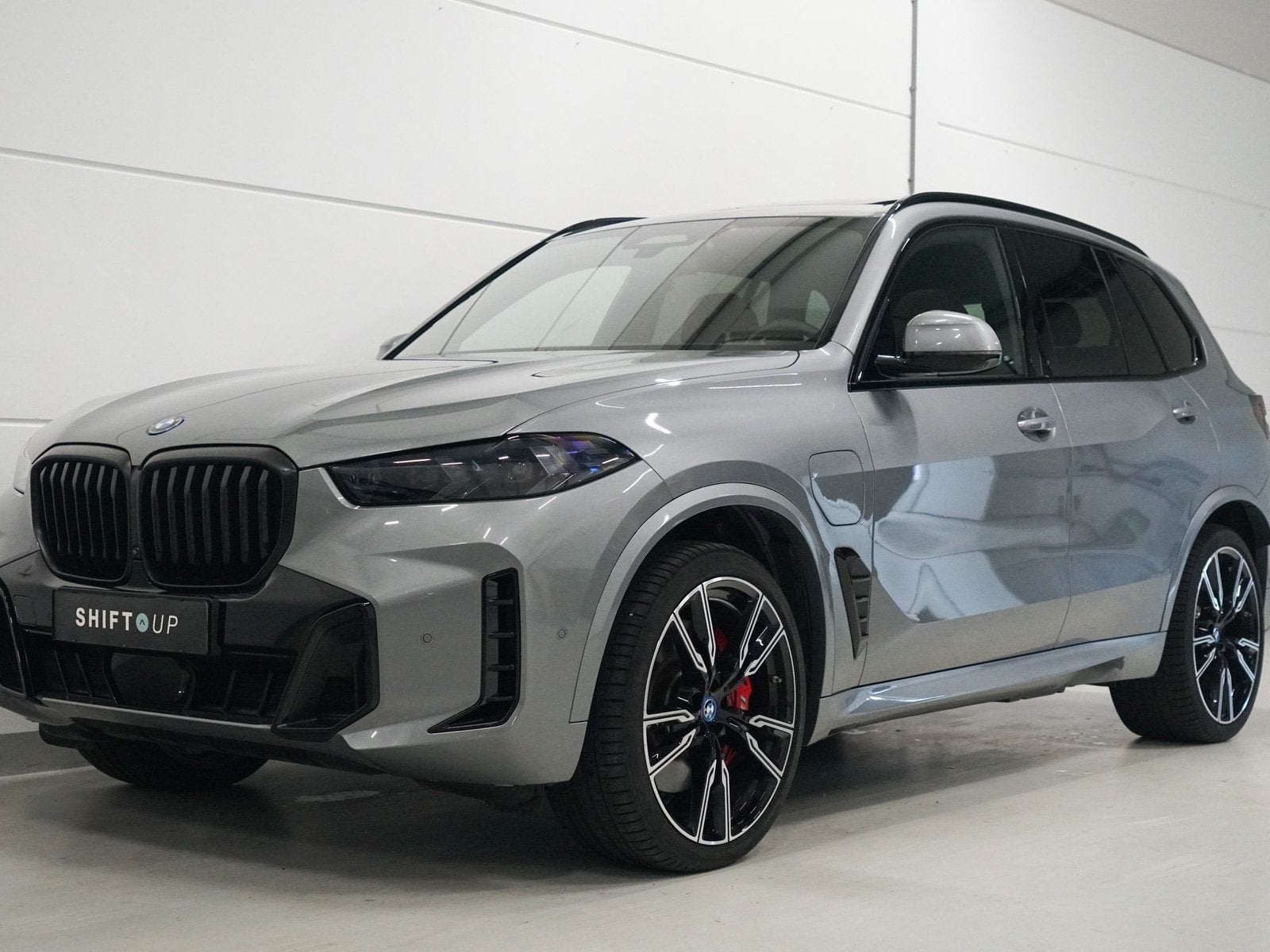 BMW X5 xDrive50e M-Sport | Panoramadak | CoPilot | Tartufo l, Auto's, Automaat, Gebruikt, X5, 2395 kg