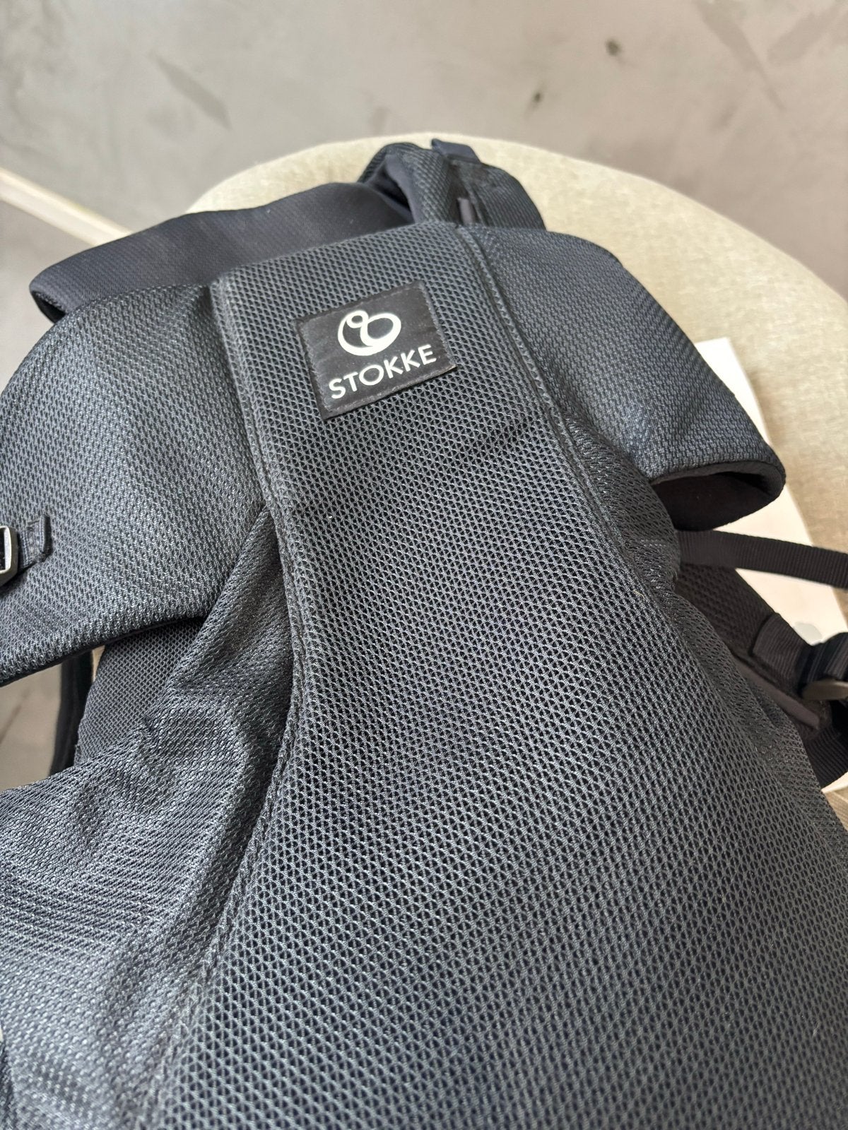 Stokke Draagzak - Ergonomisch en Comfortabel, Buik of Rug, Zo goed als nieuw, Draagzak, Ophalen