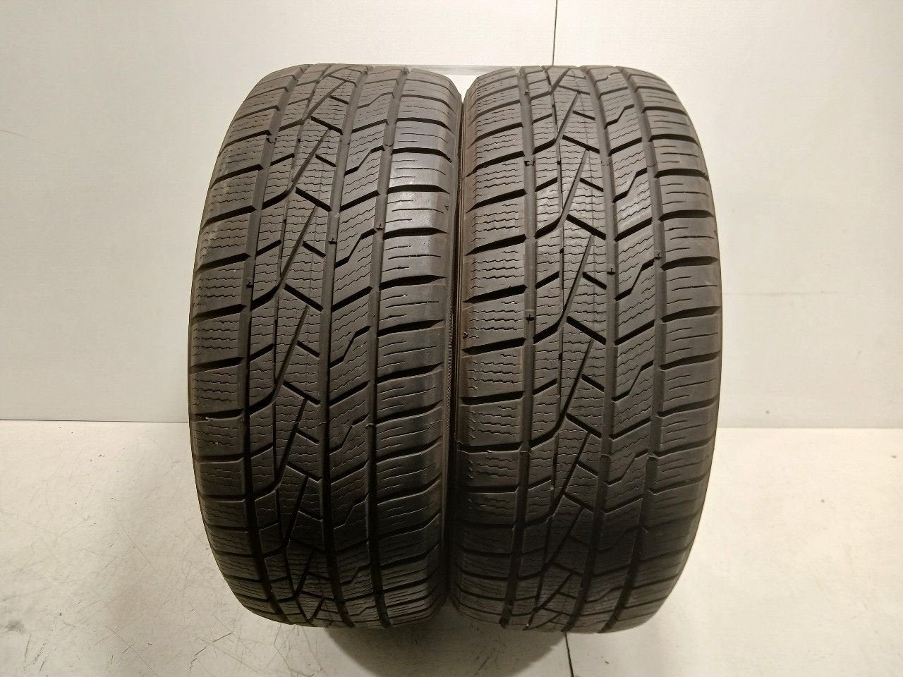 Bandenset 2 stuks 4-Seizoenen 215 55 R16, Onderdelen@venauto.nl, Van der Ven Autorecycling B.V., Ettenseweg 76, 4706 PB Roosendaal, The Netherlands
