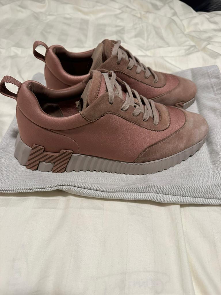 Hermes bouncing, Kleding | Dames, Schoenen, Ophalen of Verzenden, Roze, Sneakers of Gympen, Zo goed als nieuw