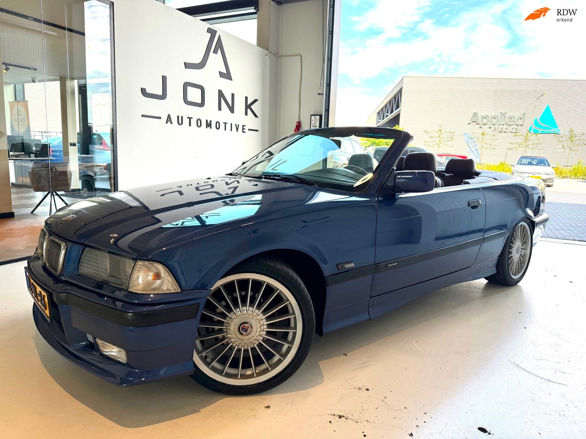 Alpina BMW ALPINE B3 30 CABRIOLET ORGINEEL APK Nieuw dak, Auto's, Cabriolet, Blauw, Handgeschakeld, 600 kg