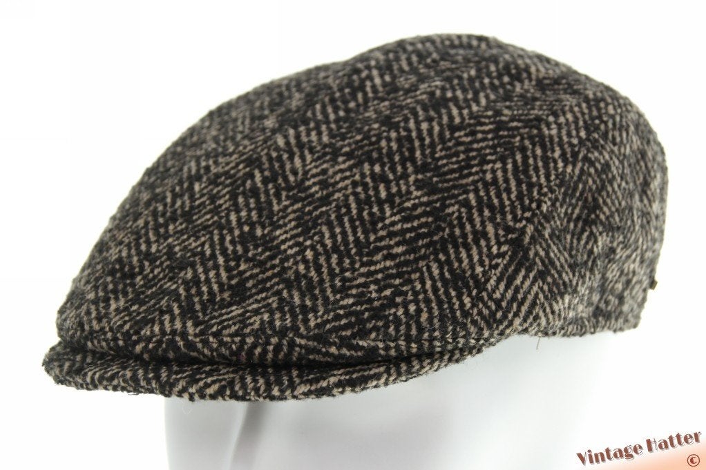 Platte pet Hatland beige grijs met zwart visgraat 61 =XL new, 60 cm (XL, 7½ inch) of meer, Nieuw, Ophalen of Verzenden, Pet