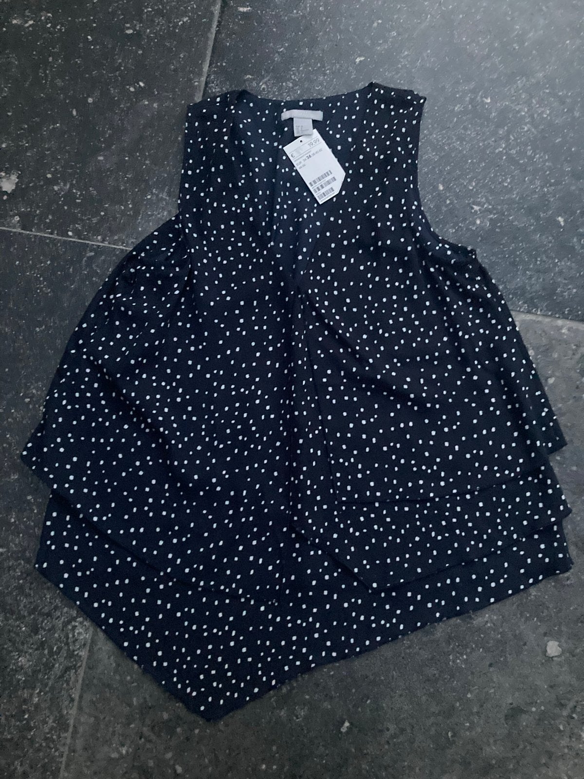 Nieuwe H&M top met stippen, maat 38/40 (M), Kleding | Dames, Maat 38/40 (M), Blauw, Nieuw, Ophalen of Verzenden