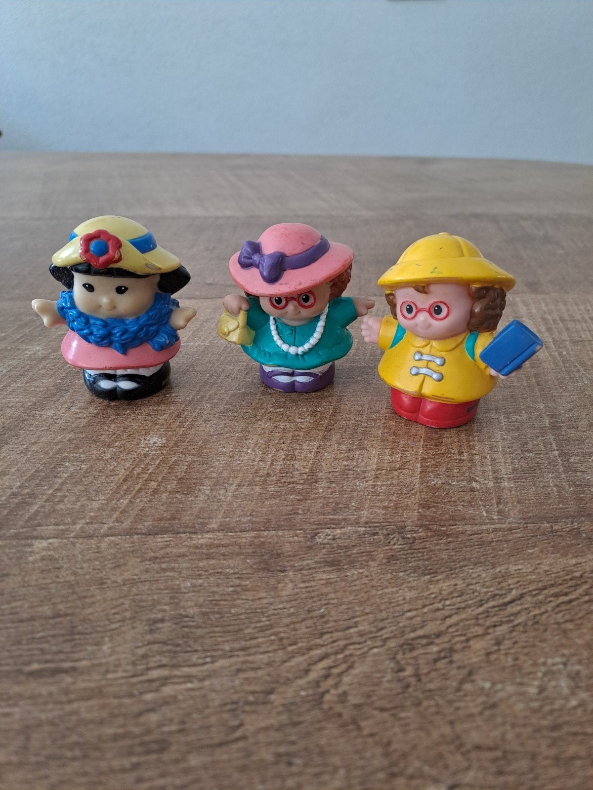 Fisher-Price Little People: 3 dames met hoedjes, Kinderen en Baby's, Speelgoed | Fisher-Price, Ophalen of Verzenden, Gebruikt