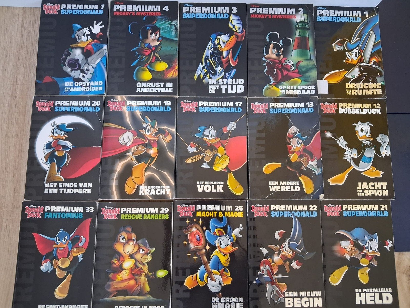 Donald Duck Premium Collectie - 15 stuks, Boeken, Stripboeken, Meerdere stripboeken, Ophalen of Verzenden, Gelezen