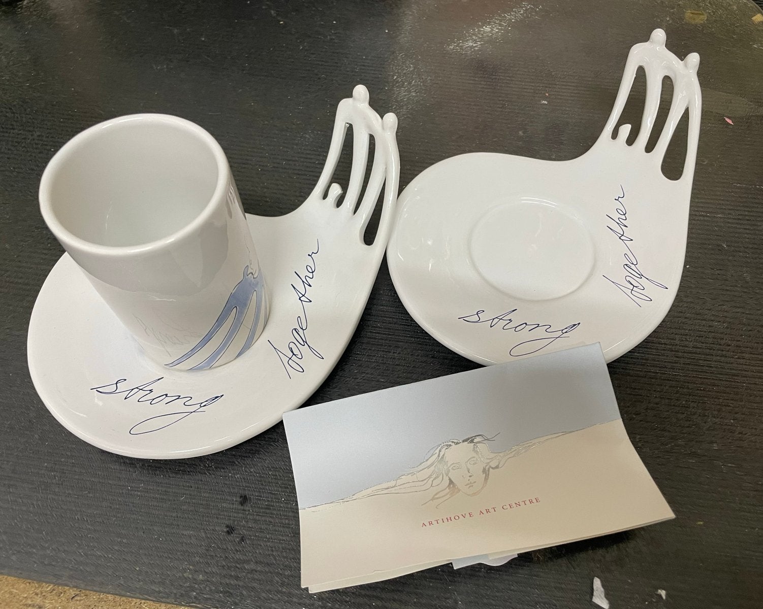 Artihove Art Centre 'Strong Together' Koffieset (wd-30), Antiek en Kunst, Ophalen of Verzenden