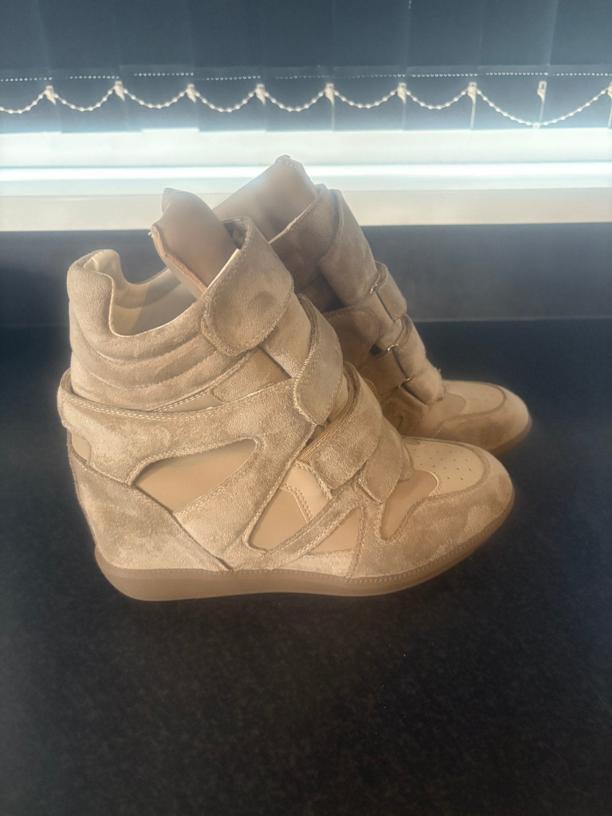 Isabel Marant schoenen maat 40, Ophalen of Verzenden, Zo goed als nieuw, Schoentjes