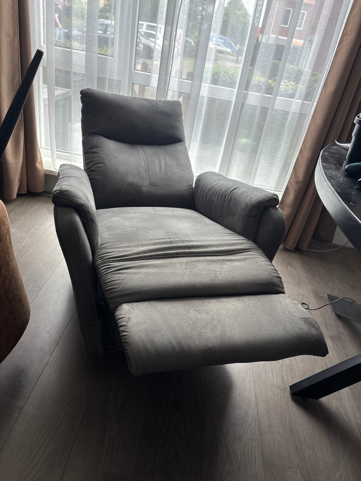 Verstelbare stoel Jysk met ligfunctie - Zo goed als nieuw, Huis en Inrichting, Fauteuils, Ophalen, 100 tot 125 cm, Zo goed als nieuw