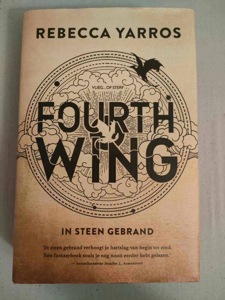 Fourth Wing - Rebecca Yarros, Boeken, Ophalen, Zo goed als nieuw, Rebecca Yarros