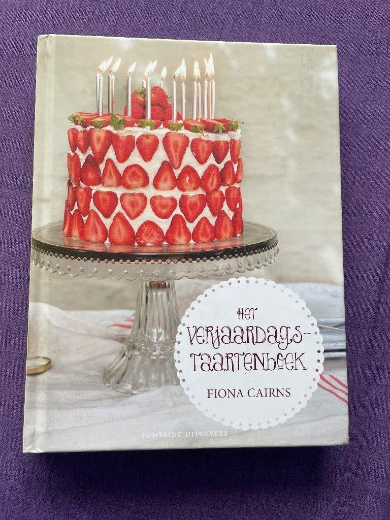 Kookboek verjaardagstaarten, Ophalen of Verzenden, Zo goed als nieuw, Overige gebieden, Taart, Gebak en Desserts