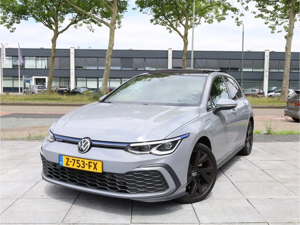 Volkswagen Golf 1.4 E hybrid 245pk DSG 2020 Grijs Moonstone, Stof, 4 cilinders, 1395 cc, 1524 kg