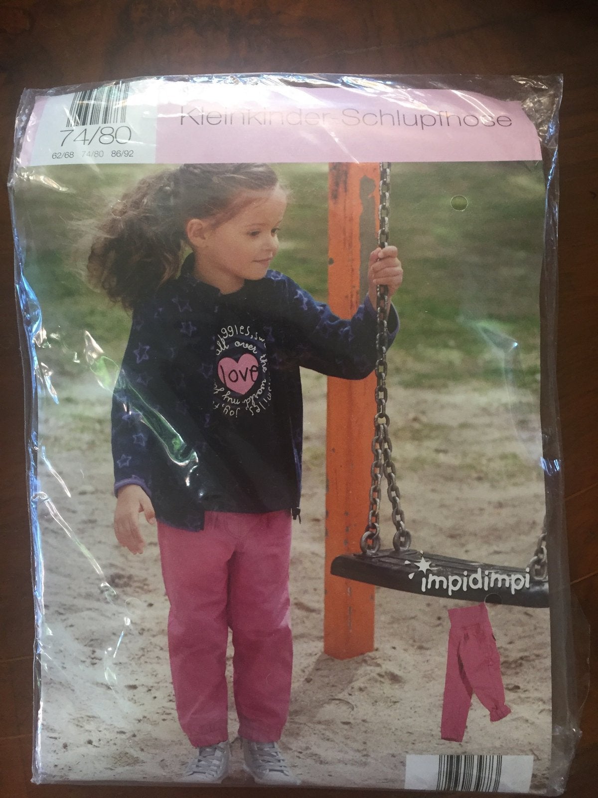 Nieuw Roze kinderbroek maat 74/80 -, Kinderen en Baby's, Babykleding | Maat 74, Ophalen of Verzenden, Nieuw, Meisje, Broekje