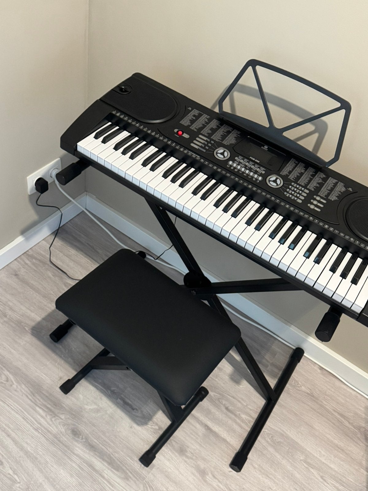 Fazley FKB-050 61-toetsen keyboard starterset, Muziek en Instrumenten, 61 toetsen, Zo goed als nieuw, Met standaard, Ophalen