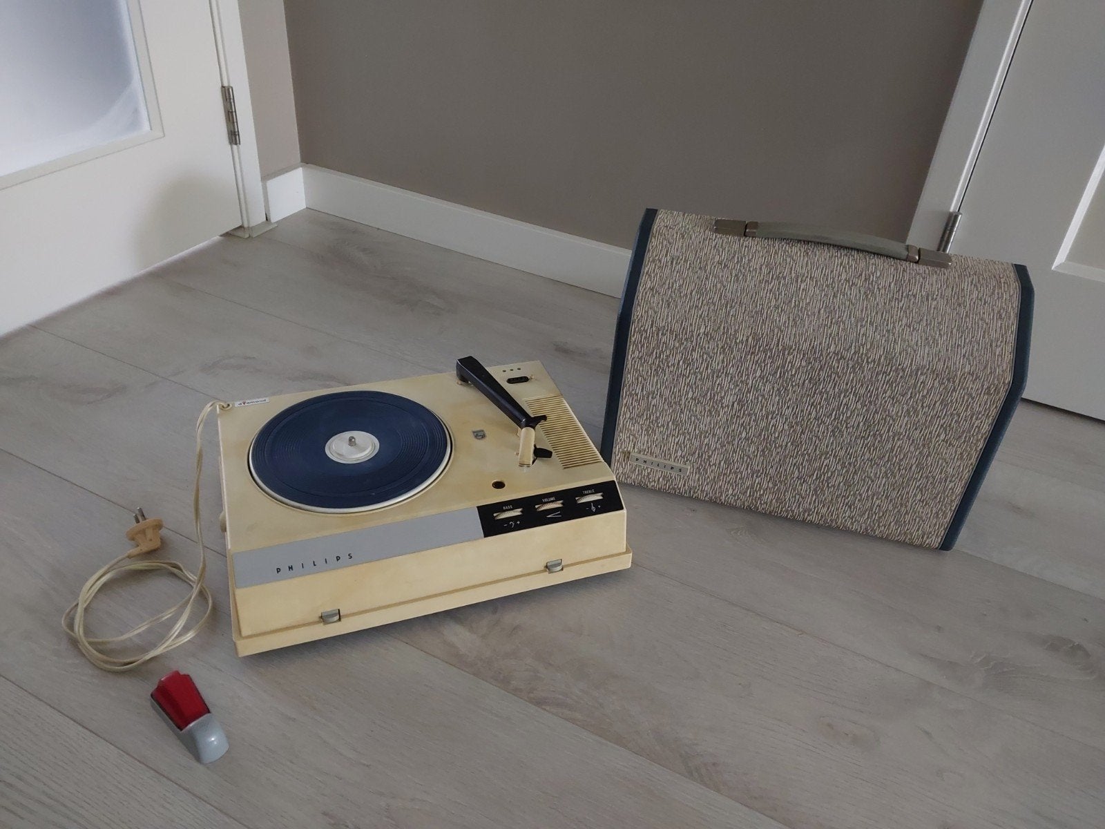 Vintage Philips platenspeler jaren '60 met speaker, Ophalen, Gebruikt, Platenspeler, Philips