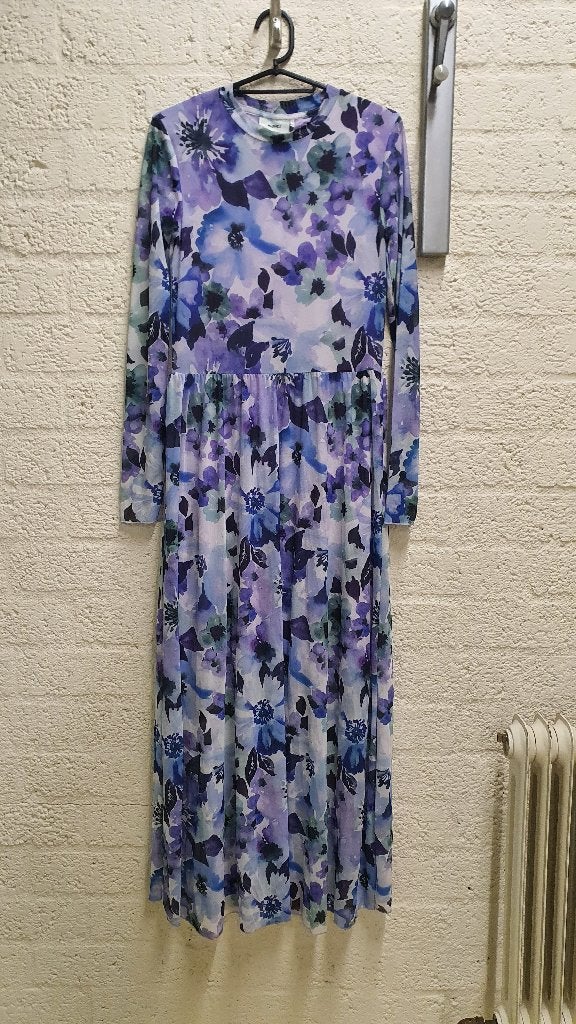 Moves Marisan jurk lila bloemen maat XS, Paars, Ophalen of Verzenden, Zo goed als nieuw, Maat 34 (XS) of kleiner