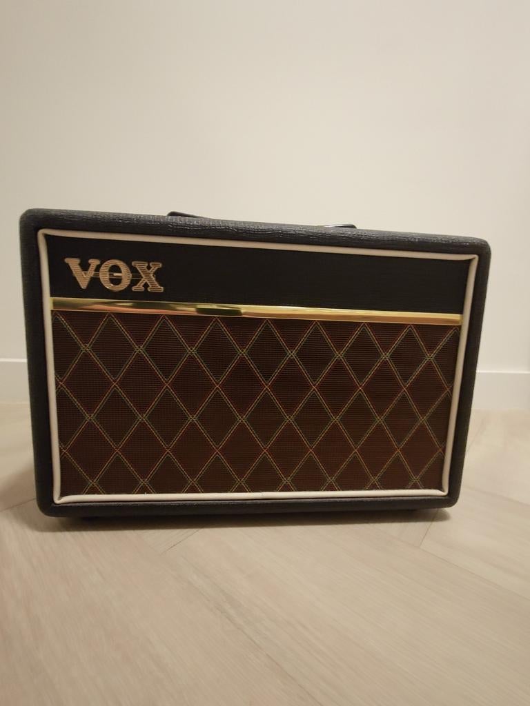 Vox Pathfinder 10 gitaarversterker + jackkabel, Muziek en Instrumenten, Ophalen, Gebruikt, Minder dan 50 watt