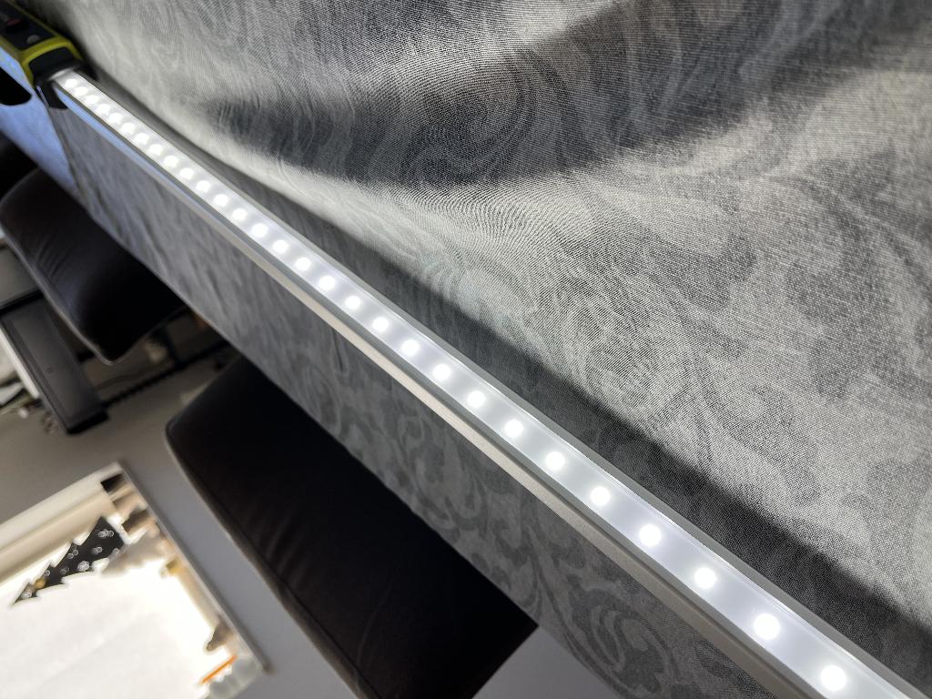 Philips Xperion 6000 Under Bonnet LED Werklamp X60BONNX1, Auto-onderdelen, Verlichting, Ophalen, Nieuw, Universele onderdelen