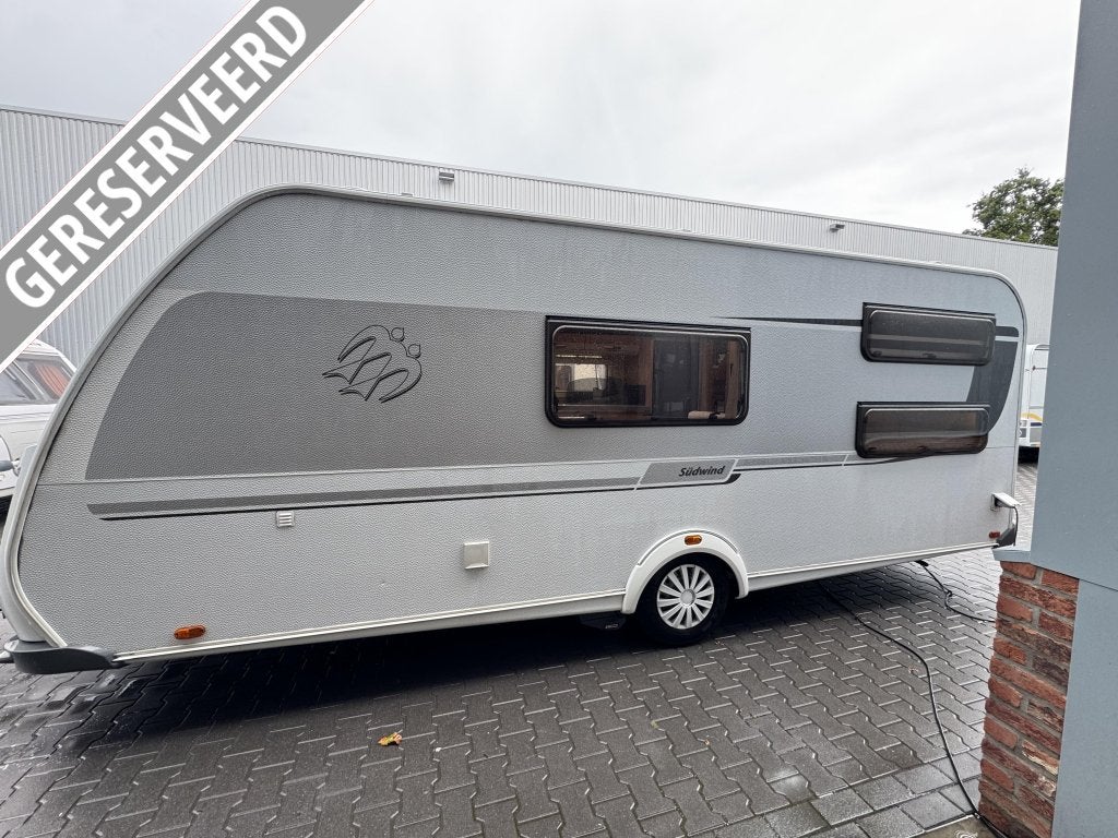 Knaus Sudwind 550 FSK / 7 persoons / airco / mover, Bedrijf, Treinzit, Schokbreker, Meer dan 6