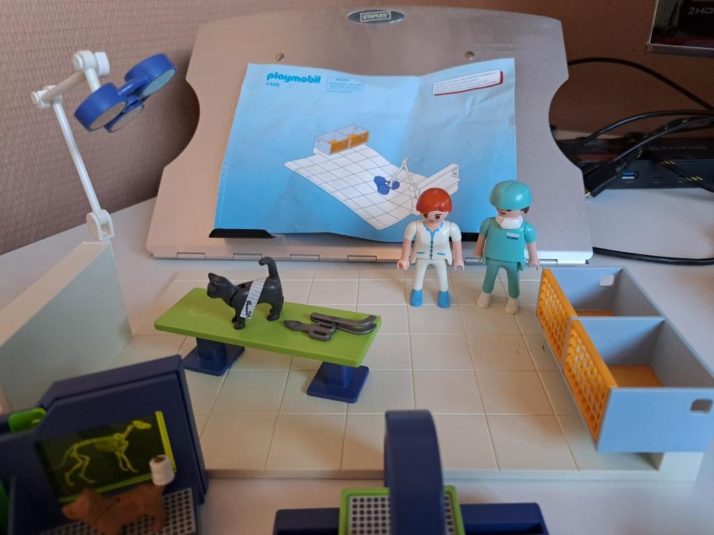 Playmobil Dierenkliniek met Dieren en Accessoires, Ophalen of Verzenden, Zo goed als nieuw