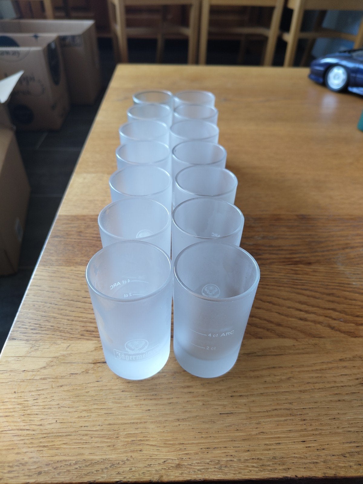 Jägermeister borrelglaasjes - set van 14, Huis en Inrichting, Ophalen, Zo goed als nieuw, Wit, Overige merken