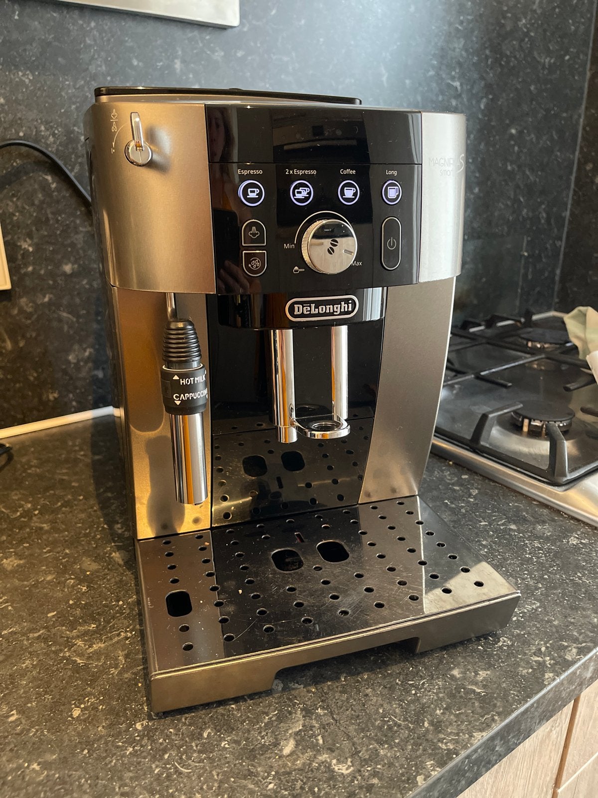 De'Longhi Magnifica S Smart Espressoapparaat, Ophalen, Afneembaar waterreservoir, Gebruikt, Espresso apparaat