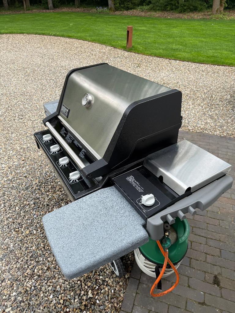 Weber Summit Silver gasbarbecue – nette staat – incl. hoes, Ophalen, Zo goed als nieuw, Weber