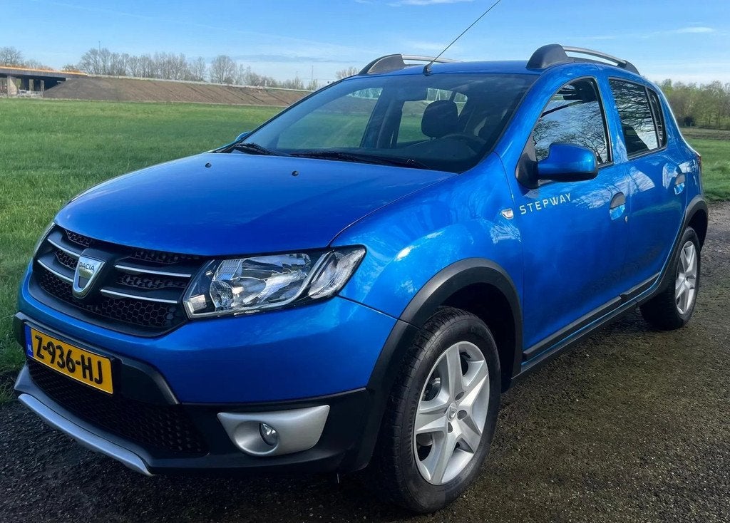 Dacia Sandero Stepway 2015 NAVI CRUISE AIRCO DEALER ONDERHOU, Stof, Zwart, Blauw, Origineel Nederlands