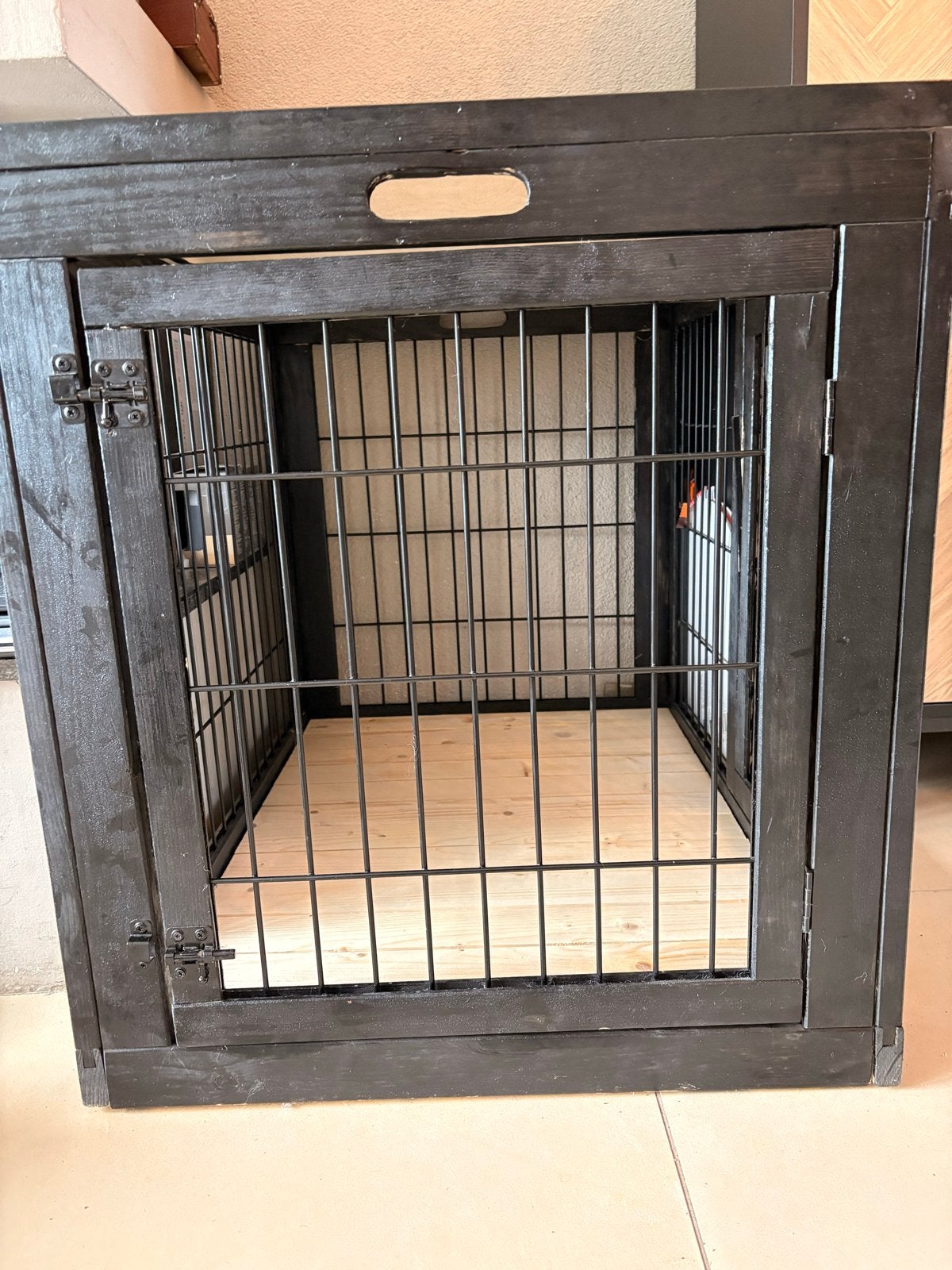 Hondenbench hout zwart 82x59x65cm, Dieren en Toebehoren, Ophalen, Gebruikt