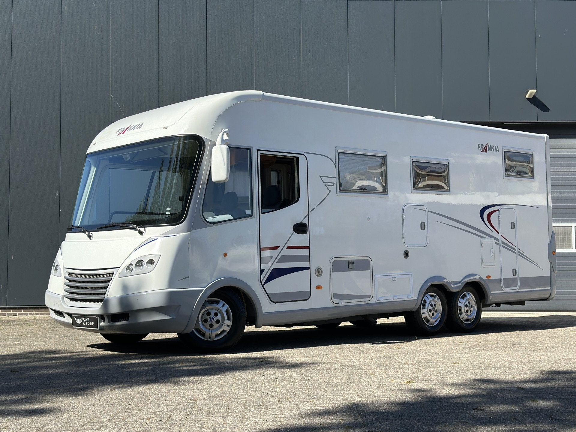 Fiat Frankia Luxury Class i 740 |HEFBED|AIRCO|7,5M|XXL GARAG, Caravans en Kamperen, Campers, Integraal, Bedrijf, W.A. Scholtenstraat 29
9403AJ  ASSEN, NL