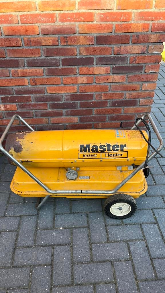 Master en remko heater, Doe-het-zelf en Verbouw, 30 tot 80 cm, Gebruikt, Kachel, Minder dan 60 cm