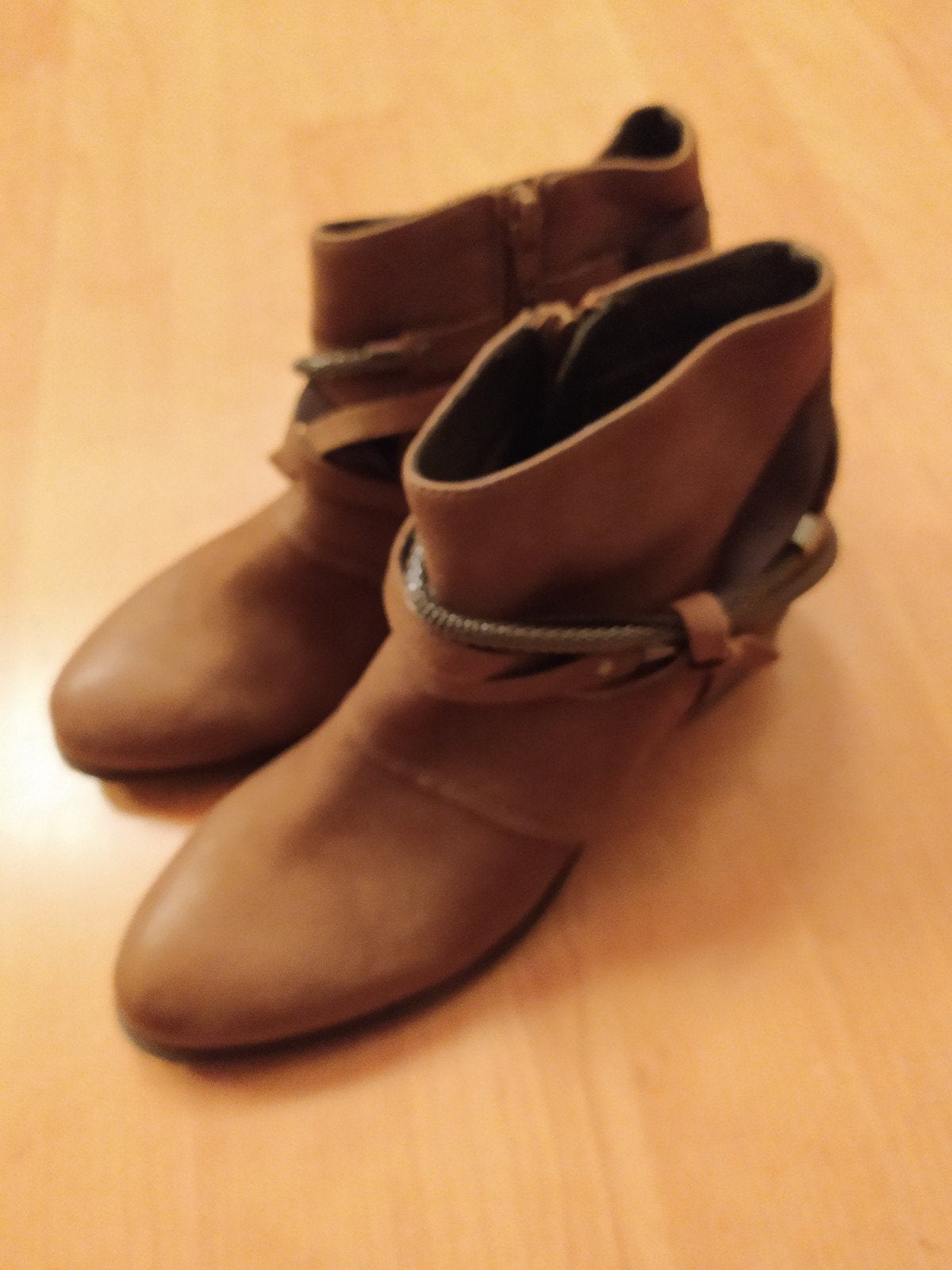 In Step korte leren bruine laarsjes maat 39, Bruin, Lage of Enkellaarzen, Nieuw, Ophalen of Verzenden