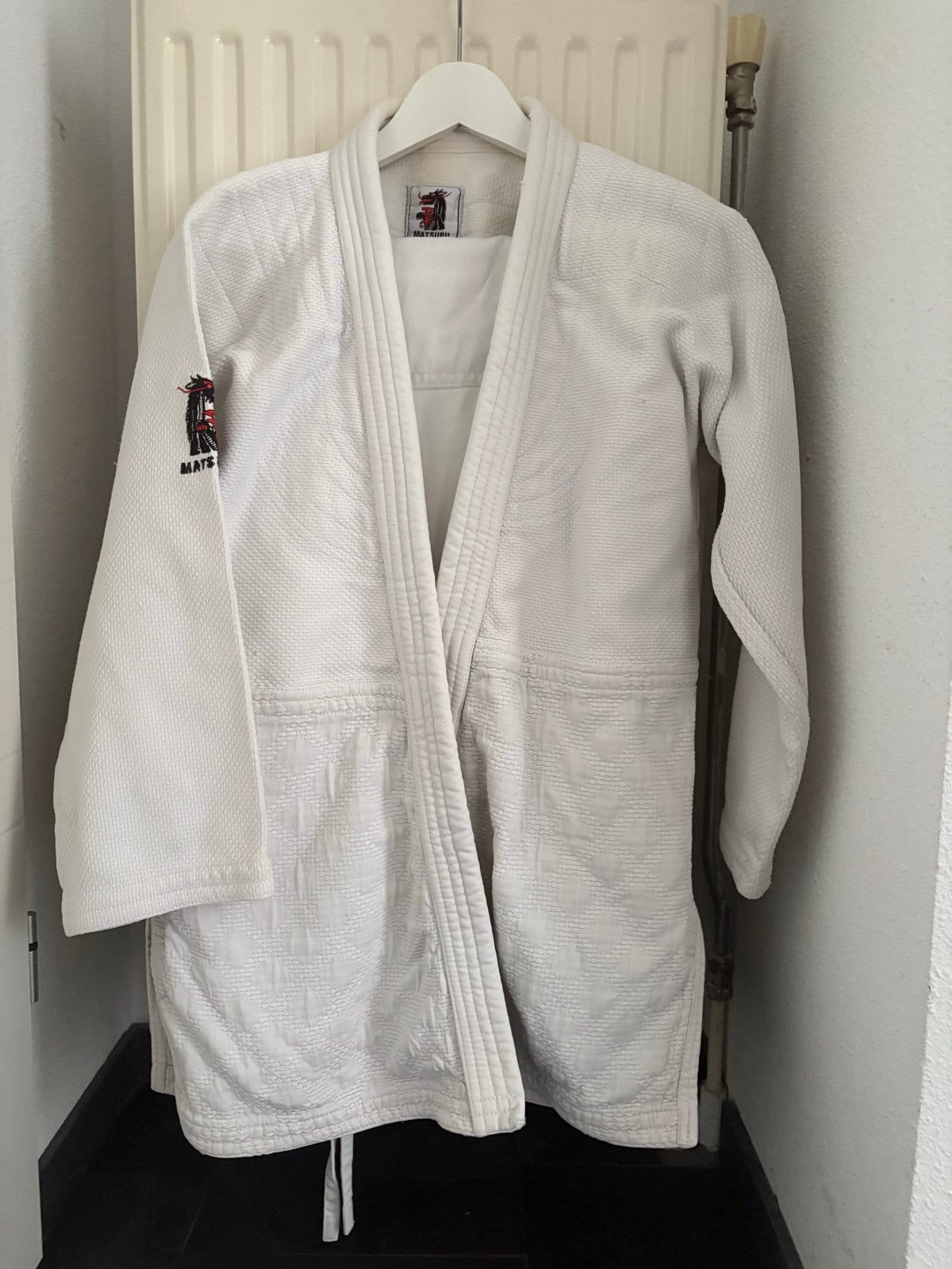 Judopak Matsuru, maat 170, maar valt kleiner, Sport en Fitness, Ophalen, Gebruikt, Judo, Vechtsportpak