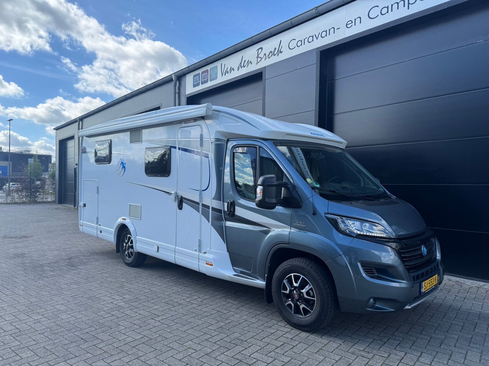 Knaus Van Ti 650 MEG 2016, Buscamper of Camperbus, Fiat, Vloeistofverwarming, Bedrijf