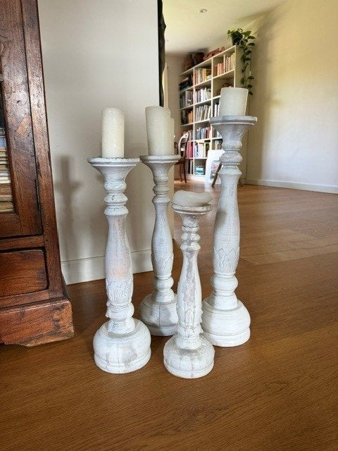 houten kandelaars, Huis en Inrichting, Woonaccessoires | Kandelaars en Kaarsen, Ophalen, Gebruikt, Wit, 50 cm