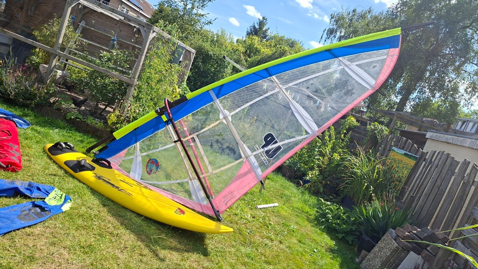 Complete windsurfset F2 Thommen 270 met 4 zeilen, Ophalen, 250 tot 300 cm, Gebruikt, 5 tot 6.5 m²