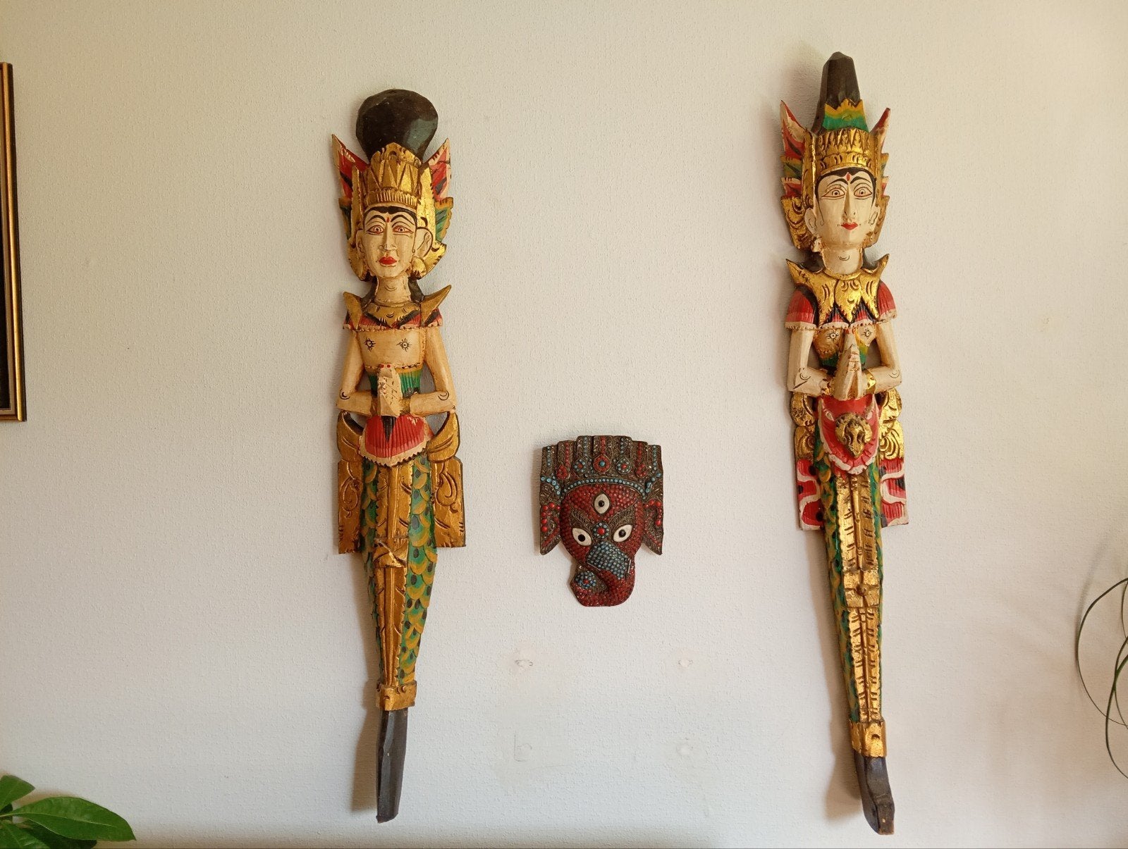 Set van 2 Balinese houten wand beelden rami en sita, Indonesië, Meerkleurig, Gesneden, Beeld