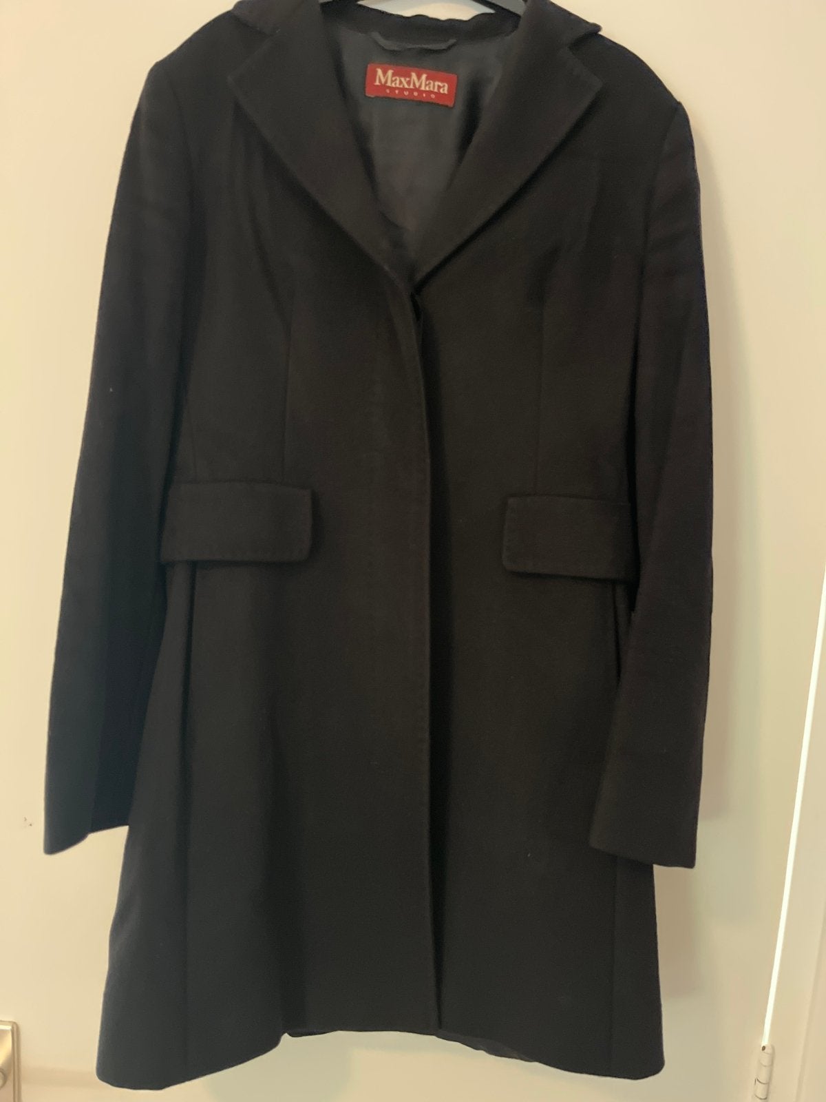 Max Mara Studio Zwarte Jas Maat 34, Zwart, Max Mara, Ophalen of Verzenden, Maat 34 (XS) of kleiner