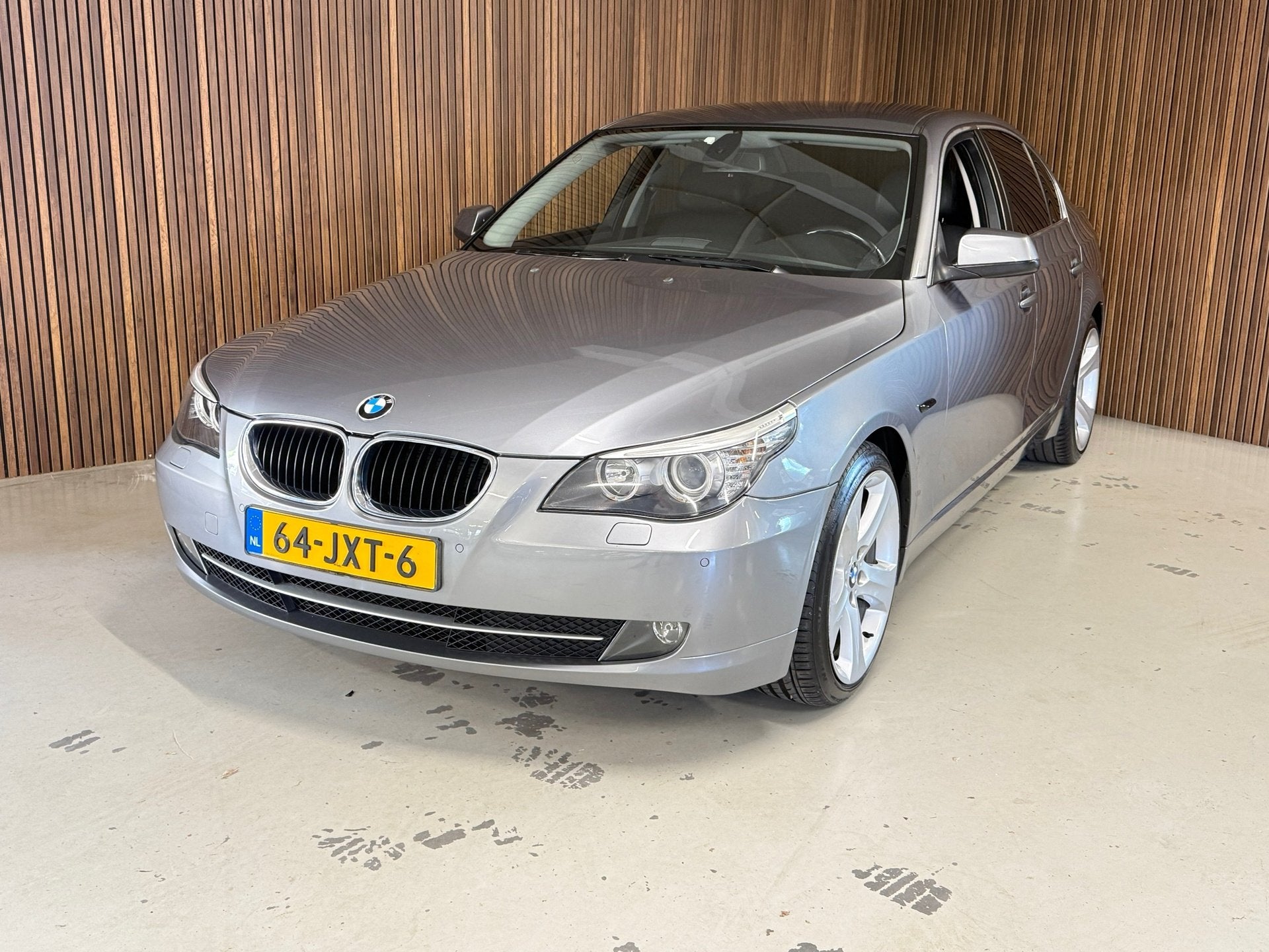 BMW 5-serie 520i Corporate Lease Business Line Edition I, Auto's, BMW, Automaat, Achterwielaandrijving, 4 cilinders, Met garantie (alle)