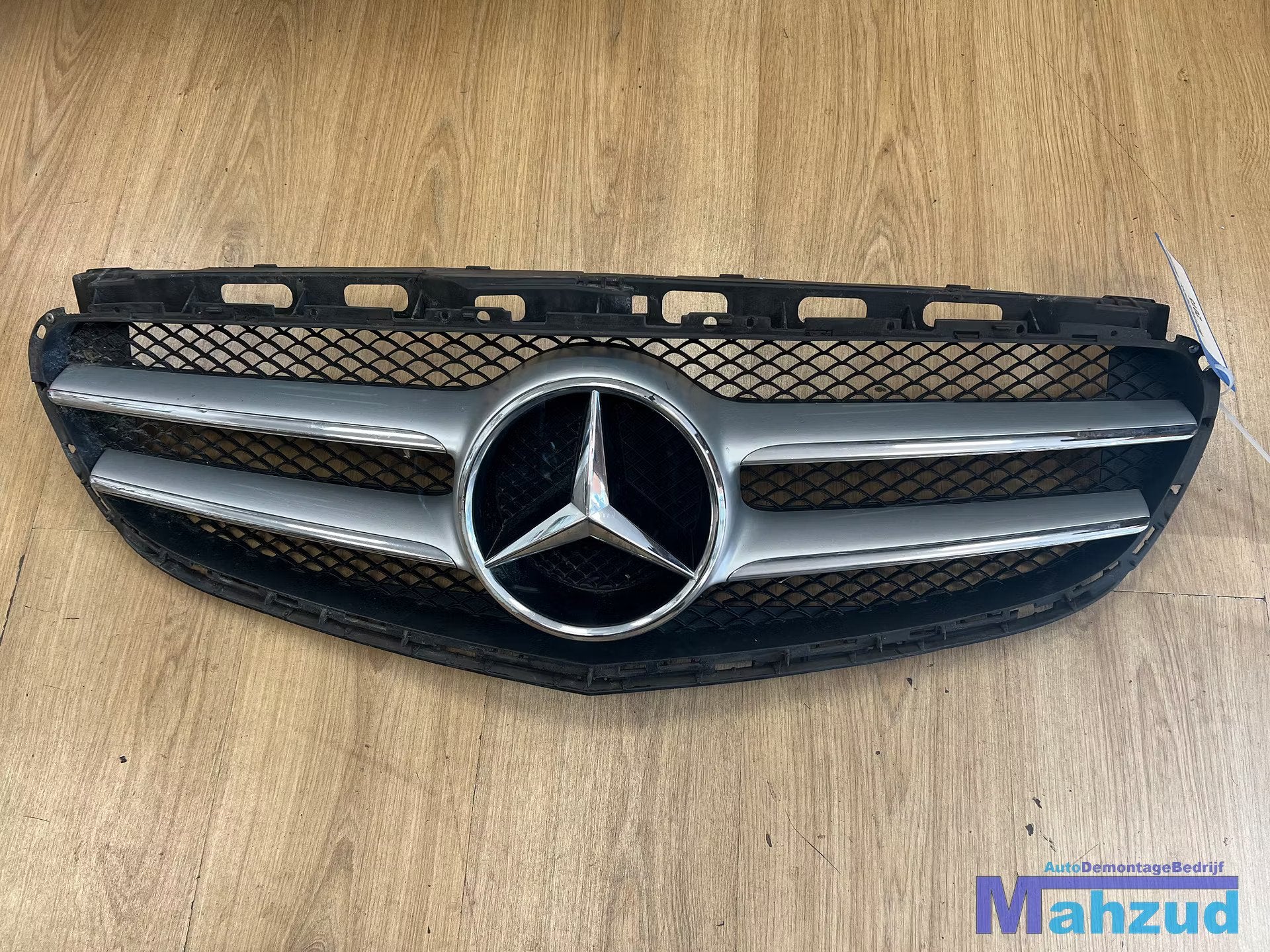 2015 MERCEDES E KLASSE W212 FACELIFT Grille 2013-2016, Gebruikt, Mercedes-Benz AG, Mercedes-Benz, Ophalen of Verzenden