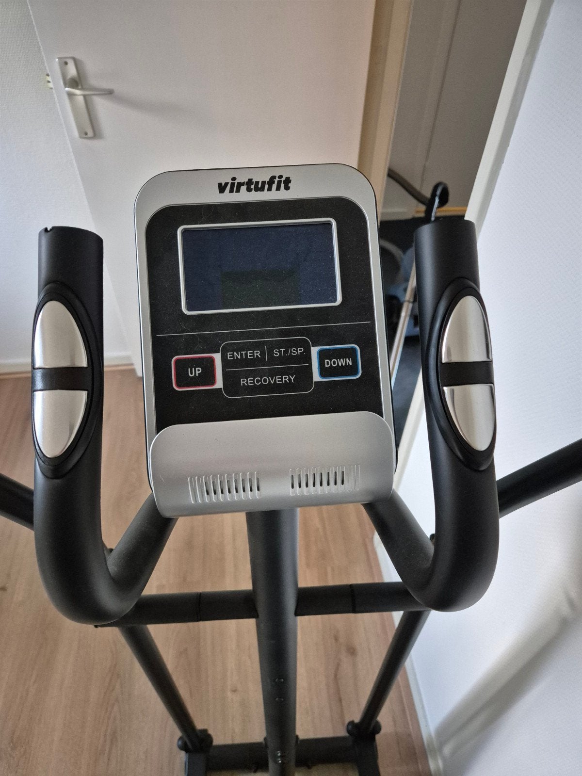 VirtuFit Crosstrainer - Zo goed als nieuw, Ophalen, Armen, Zo goed als nieuw, Crosstrainer
