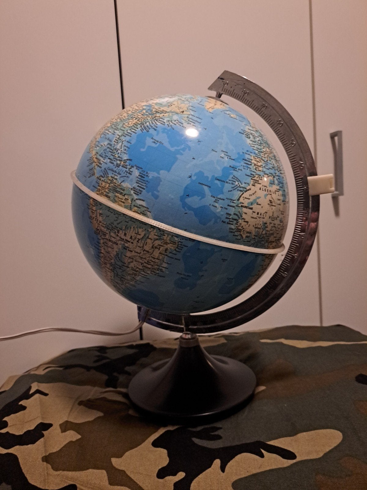 Verlichte Wereldbol - Educatief en Decoratief, Huis en Inrichting, Gebruikt, Kunststof, Staatkundige wereldbol, Educatief
