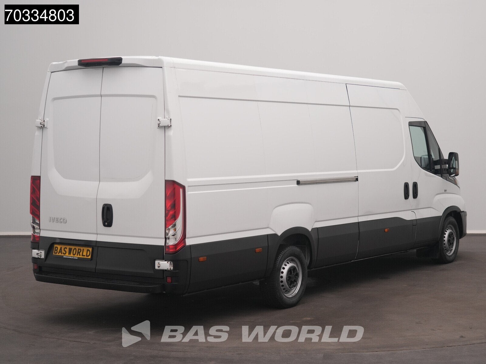 Iveco Daily 35S16 Automaat L3H2 160PK Airco Camera Parkeerse, Auto's, Automaat, Stof, Gebruikt, Euro 6
