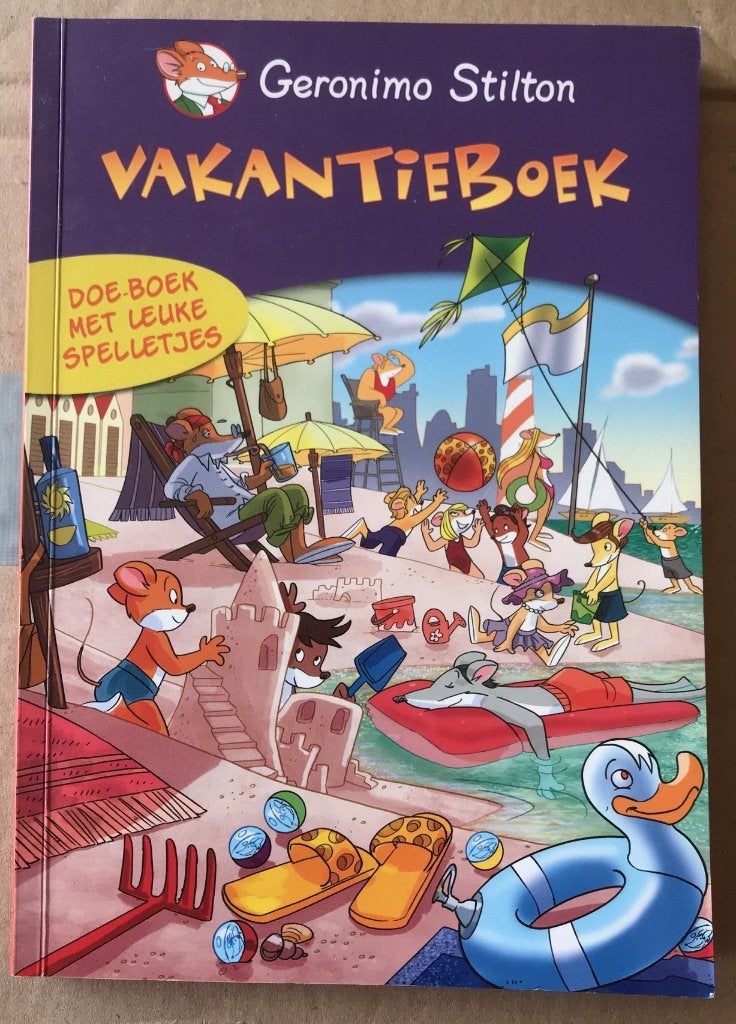 Geronimo Stilton - Vakantieboek, Ophalen of Verzenden, Zo goed als nieuw, Fictie algemeen