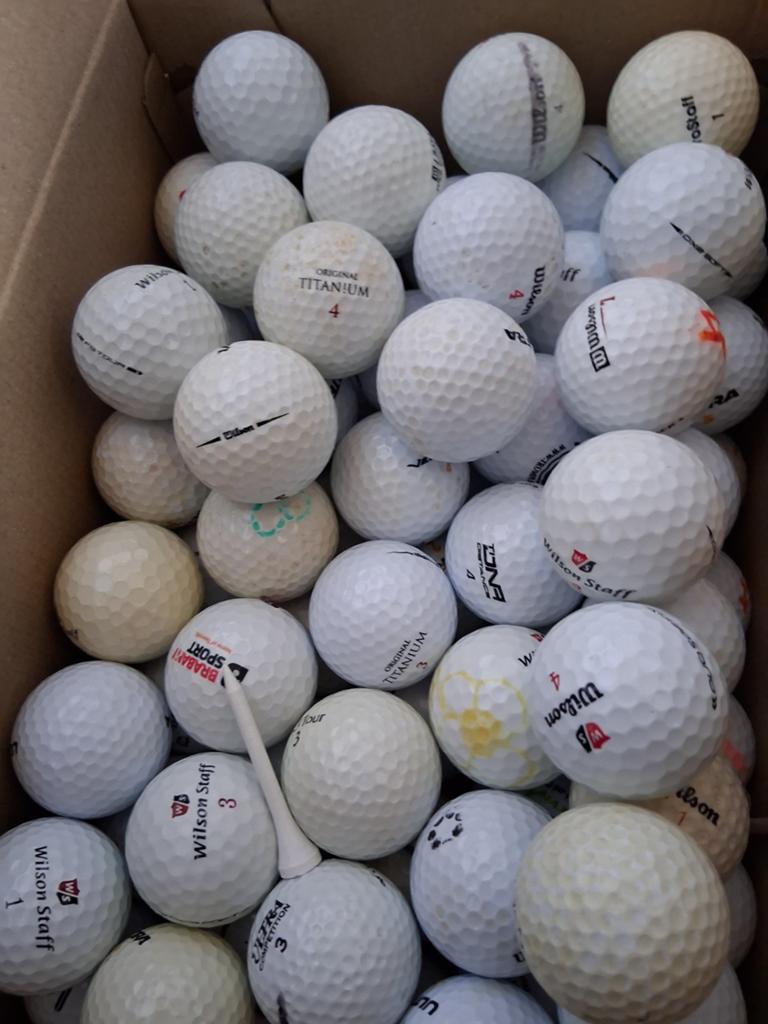 80+ golfballen wilson, Ophalen of Verzenden, Zo goed als nieuw, Bal(len), Overige merken